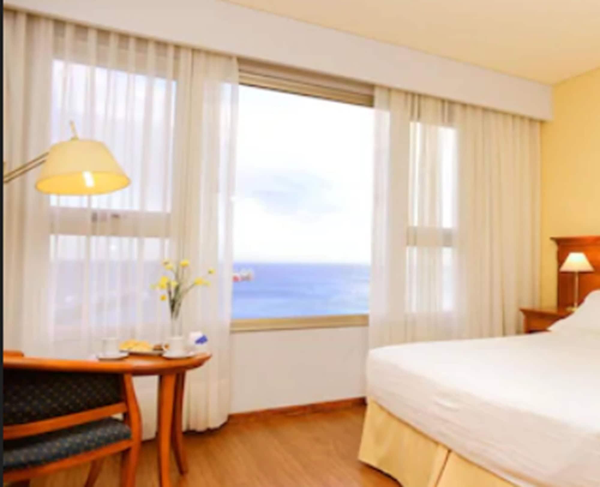 Yene Hue Hotel Puerto Madryn Exterior photo