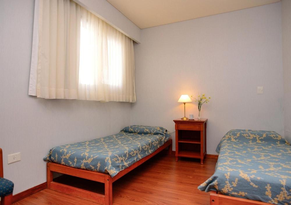 Yene Hue Hotel Puerto Madryn Exterior photo